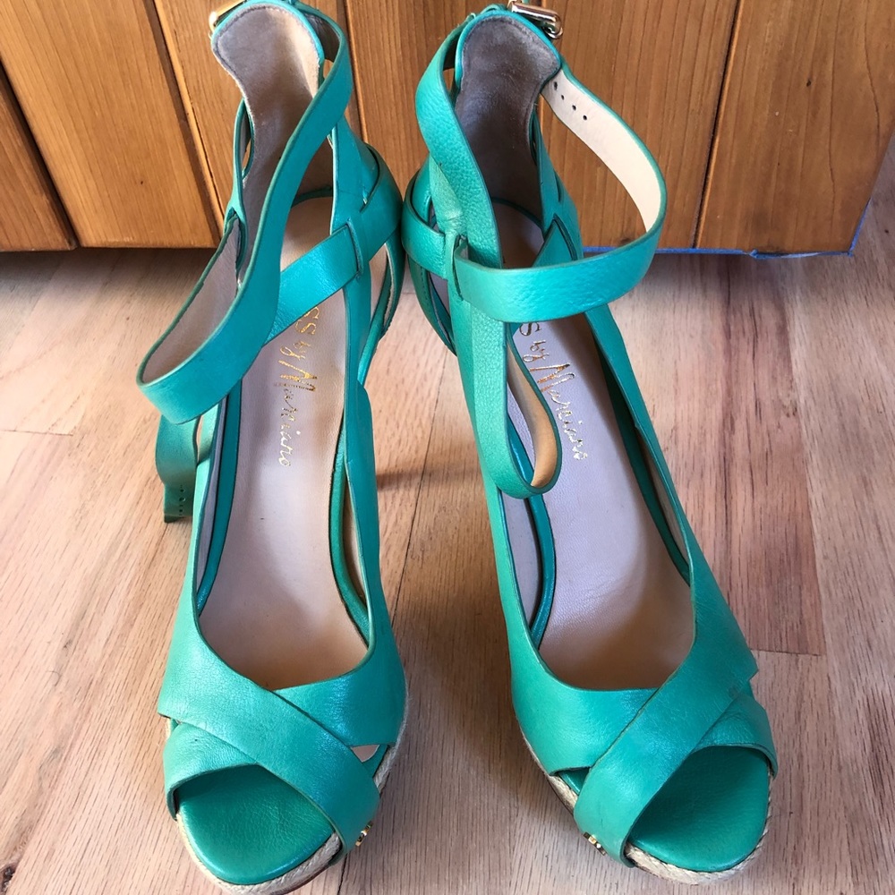 Guess By Marciano Sandals